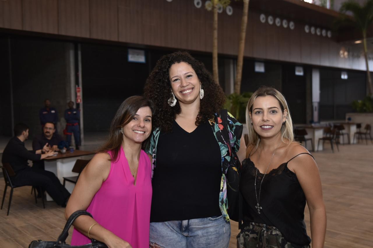  Joziani Miranda, Bárbara Ferreira e Luciana Gomes                      